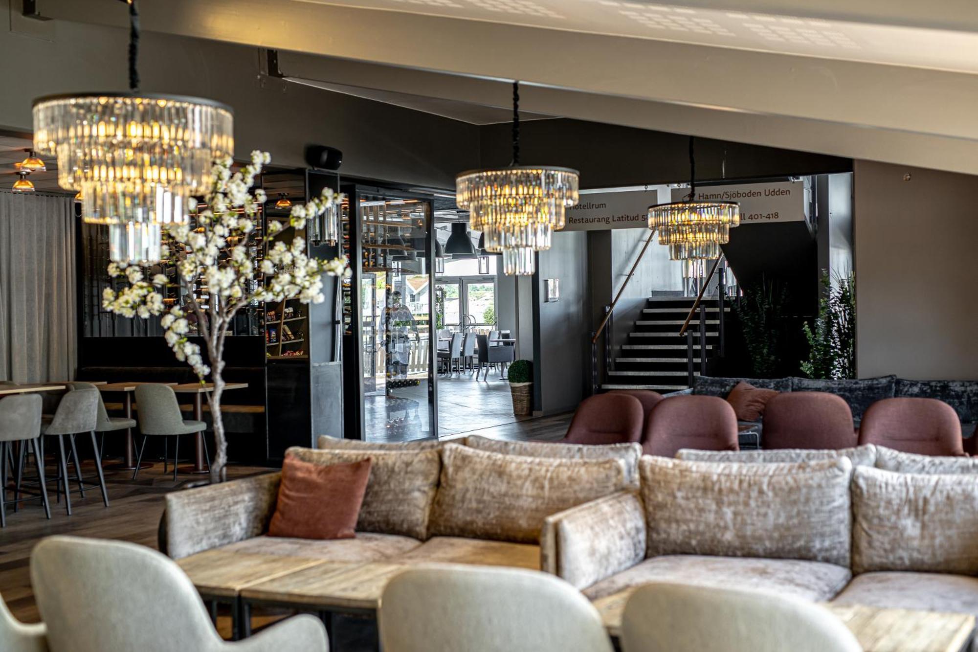 Hotelli Tanumstrand & 4*